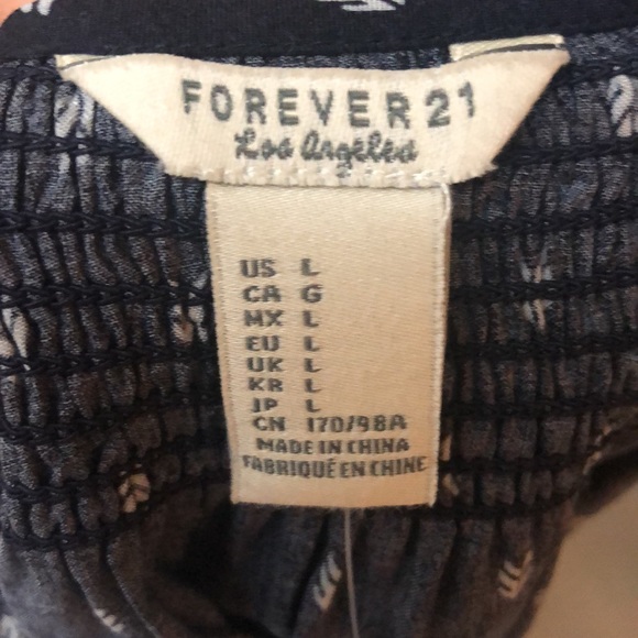 NWT! Forever 21 Women’s Blouse - Picture 8 of 9